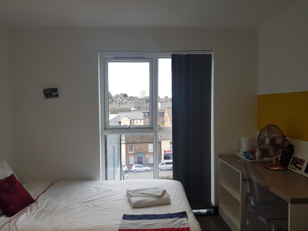 Peace Apartments - Luton Luton  Eksteriør billede