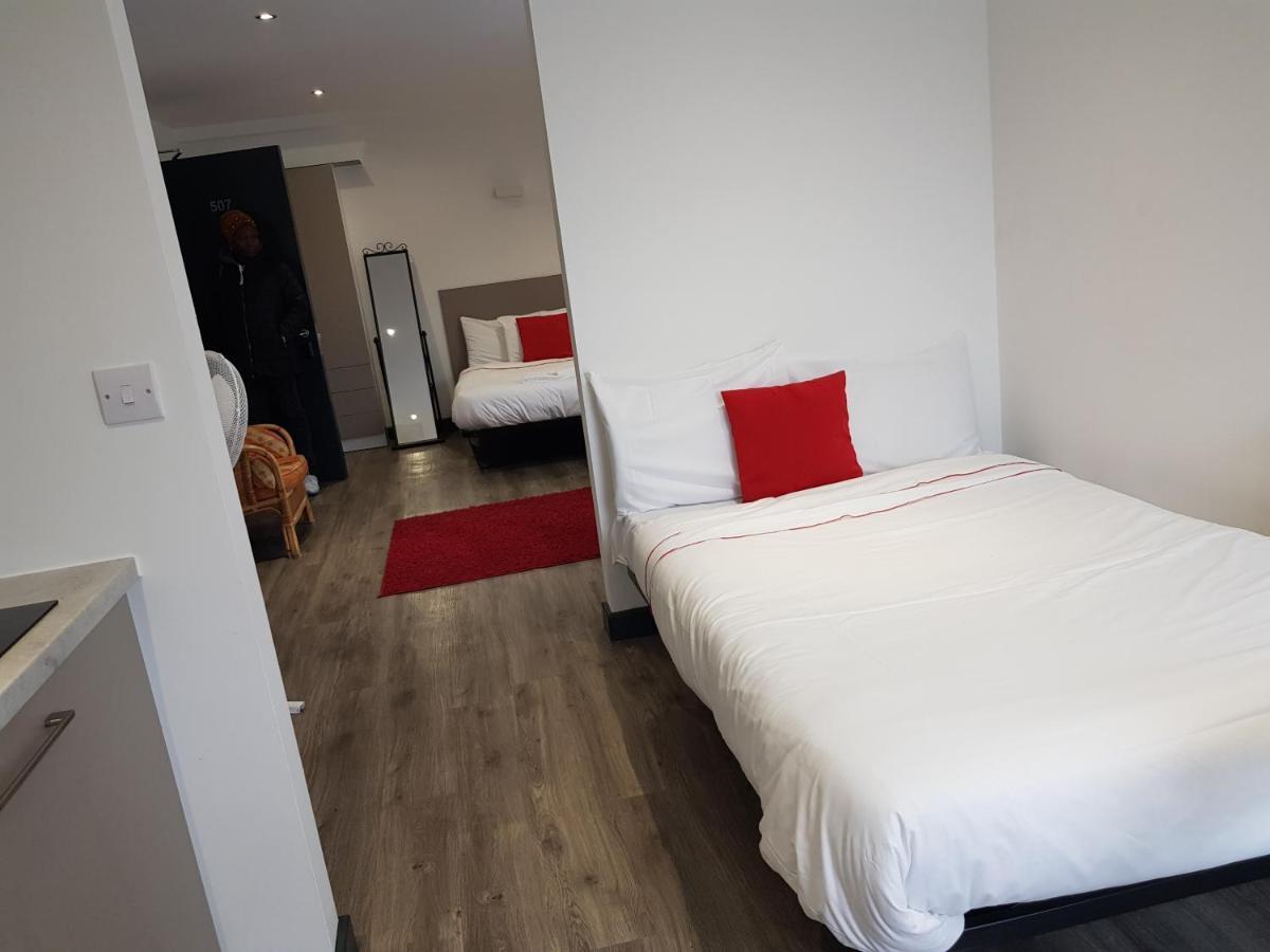 Peace Apartments - Luton Luton  Eksteriør billede